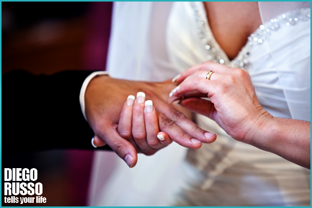 Scambio Delle Fedi Al Matrimonio - Reportage Matrimoniale - Fotografi Napoli