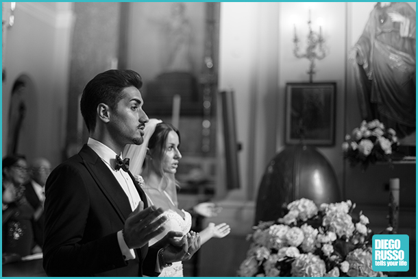 Foto Sposi - Foto Nozze - Foto Bianco E Nero - Foto Matrimonio IN Chiesa - Foto Papillon Sposo