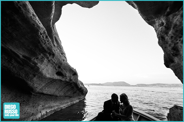 Foto Bianco E Nero - Foto Sposi In Barca - Foto Matrimonio - Foto Nozze - Foto Sposi MAtrimonio