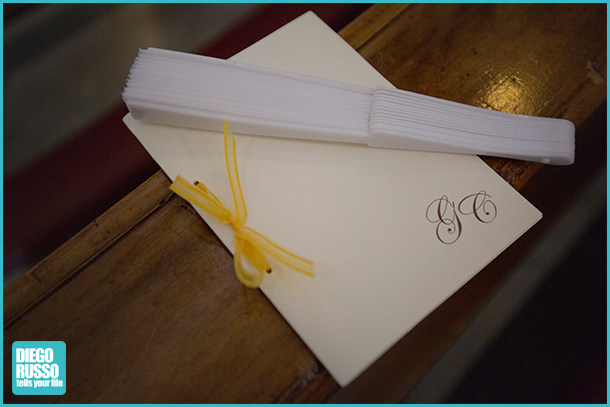 foto dei dettagli al matrimonio -- foto dei ventagli per gli invitati - foto dei ventagli nozze - foto al matrimonio - photo wedding