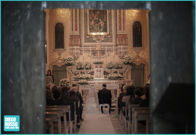 foto in chiesa - foto al matrimonio - foto al matrimonio religioso - foto degli sposi in chiesa - foto alle nozze