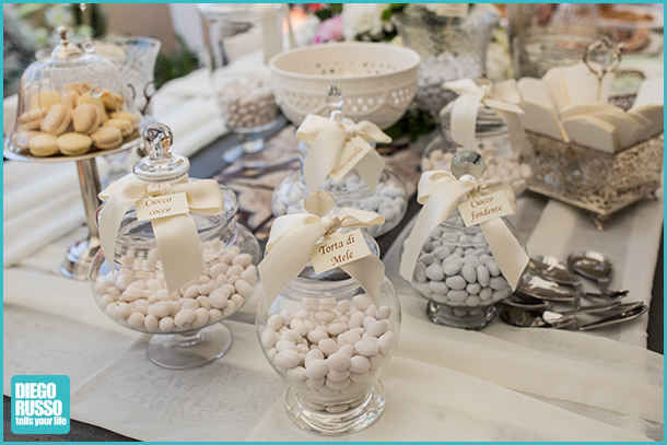 foto del tavolo della confettata - foto della confettata al matrimonio - foto tavolo dei confetti - foto al matrimonio - foto alle nozze