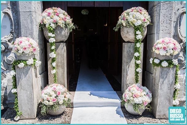 foto addobbi chiesa - foto addobbi per matrimonio - foto decorazioni floreali per wedding