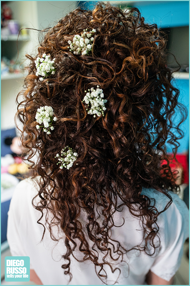 foto pettinatura sposa - foto acconciatura sposa capelli ricci - foto acconciatura da sposa per capelli ricci