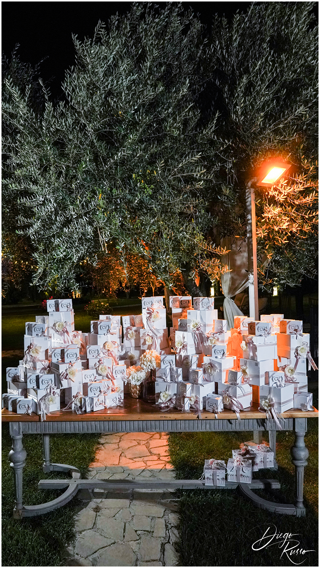 Scatole particolari per bomboniere • DIEGO RUSSO fotografo di matrimoni a  Napoli, Caserta, Salerno, Benevento e Avellino